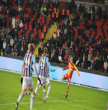 Galatasaray Finalde: Trabzonspor’u 4-1 Mağlup Etti