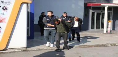 Şanlıurfa Merkezli Operasyonla Göçmen Kaçakçılığı Şebekesi Çökertildi