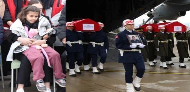 Şehit babasını oyuncağına sarılarak bekledi