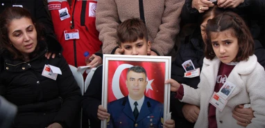 "Benim babam" yazısıyla vedalaştılar