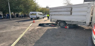 Siverek'te motosiklet sürücüsü hayatını kaybetti Siverek'te motosiklet sürücüsü hayatını kaybetti