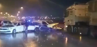 Şanlıurfa yolunda 12 araç kaza yaptı 13 yaralı