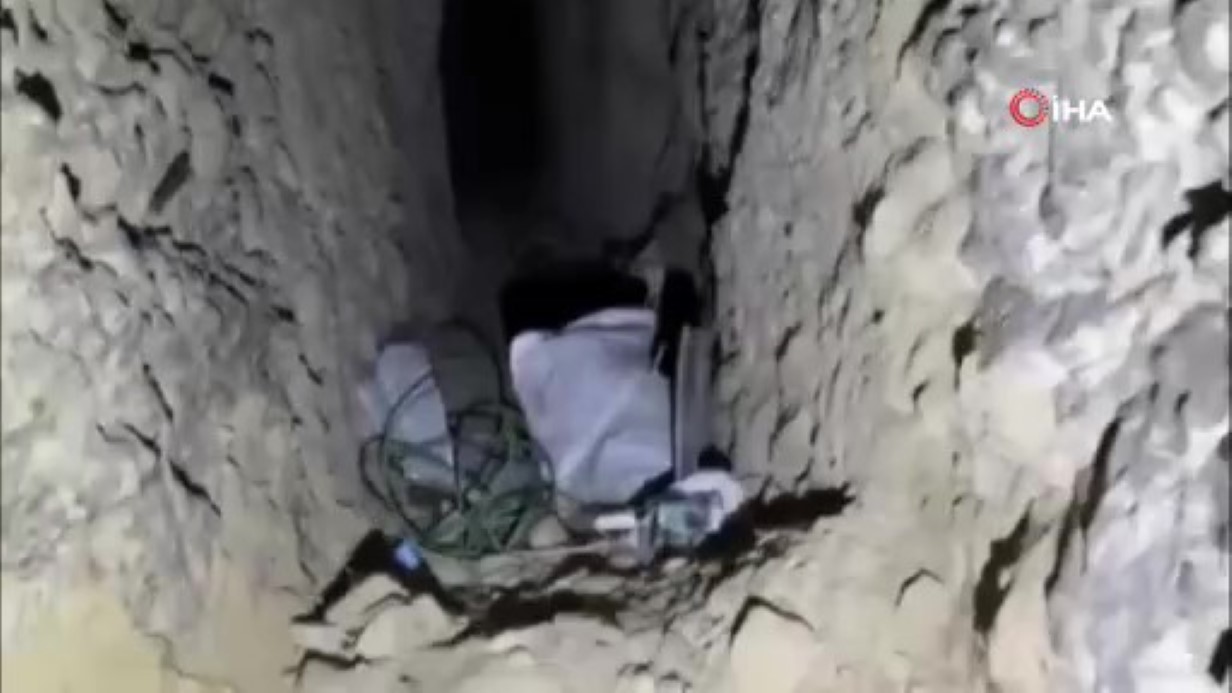 Irak’ın kuzeyinde teröristlere ait mağarada çok sayıda mühimmat ele geçirildi