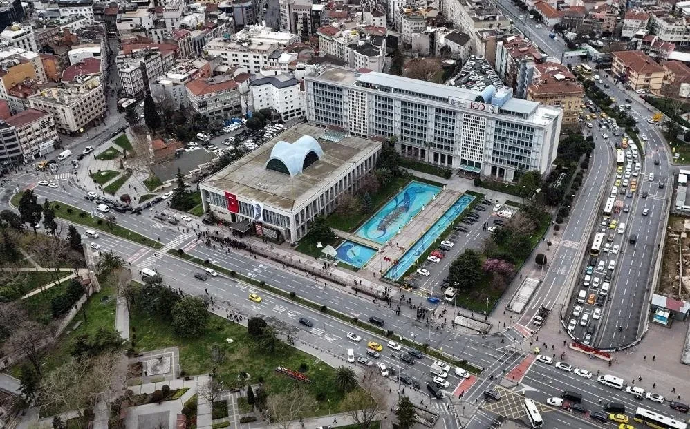 İBB operasyonu sürüyor