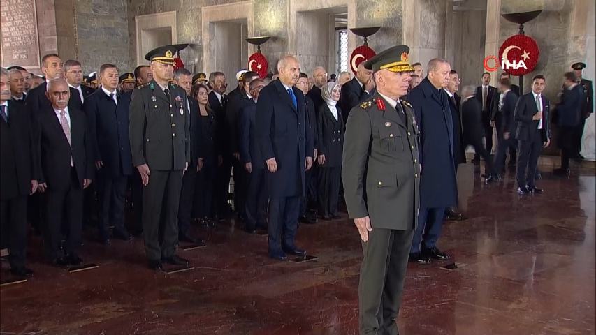 Devlet erkanı Anıtkabir'de