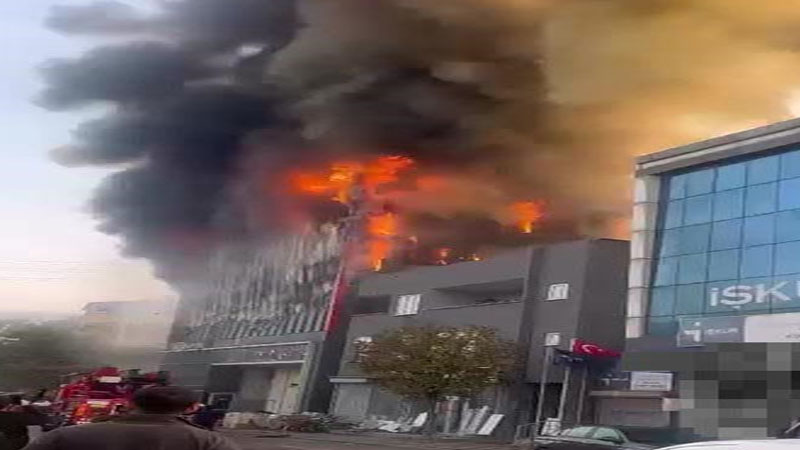 Kocaeli’de iş yerinde yangın, çok sayıda ölü ve yaralı var