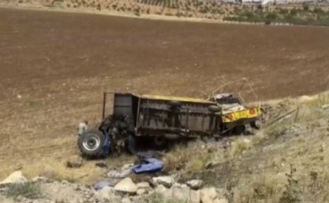Şanlıurfa'da traktör devrildi