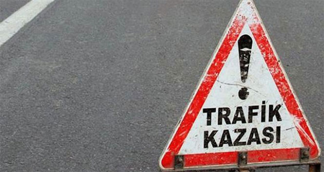 Şanlıurfa’da Halk Otobüsü ile Otomobil Çarpıştı