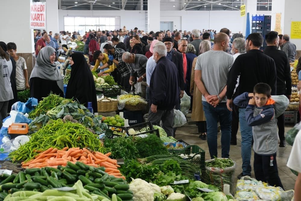 Ekonomik Güven Yüzde 4,2 Azalarak 96,6’ya Geriledi