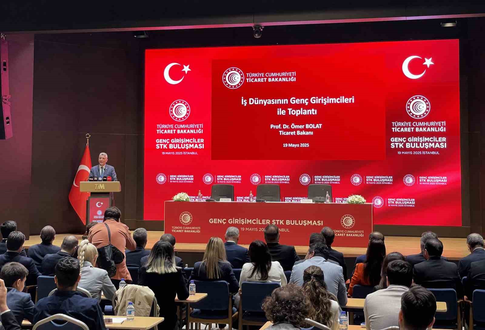 Ticaret Bakanı Ömer Bolat: "Yıllık 1 trilyon 322 milyar dolar düzeyinde milli gelir üretiyoruz."