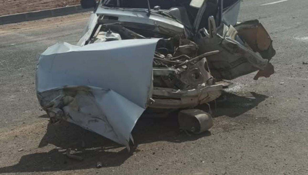 Şanlıurfa'da kamyon ile otomobil çarpıştı