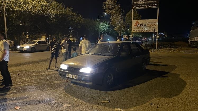 Siverek’te otomobil ile motosiklet çarpıştı
