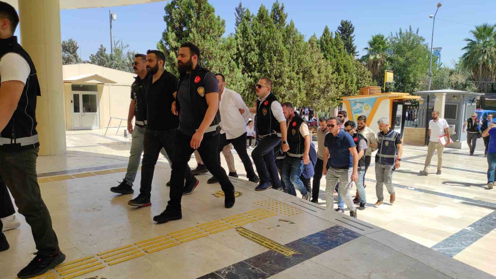 Şanlıurfa'da otele silahla saldıranlar adliyeye sevk edildi