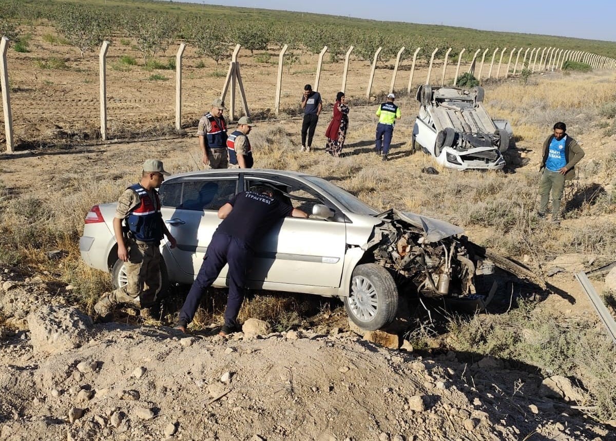 Şanlıurfa’da otomobiller çarpıştı