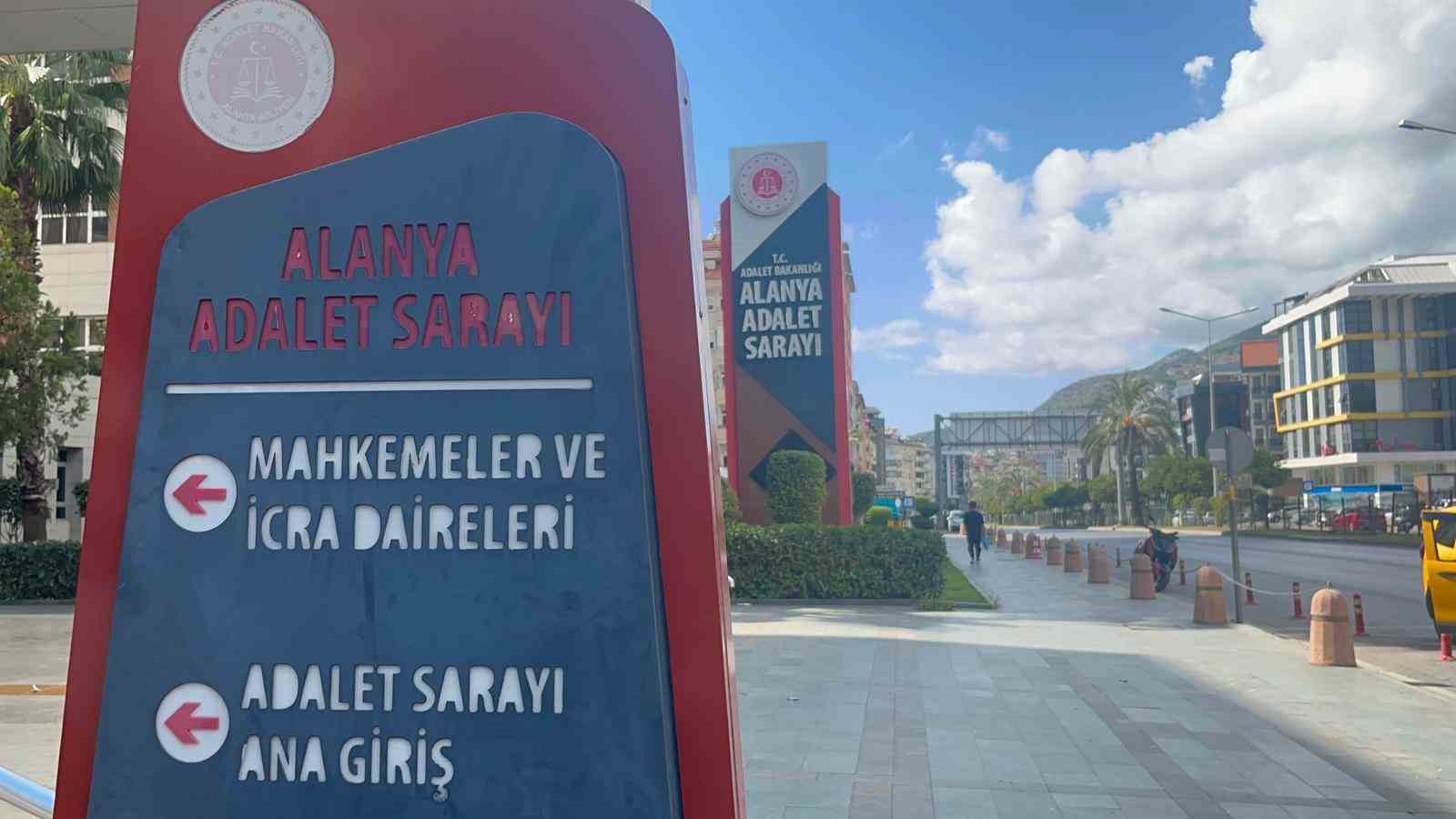 Bıçaklanan Gencin Cesedi Uçurumda Ortaya Çıktı