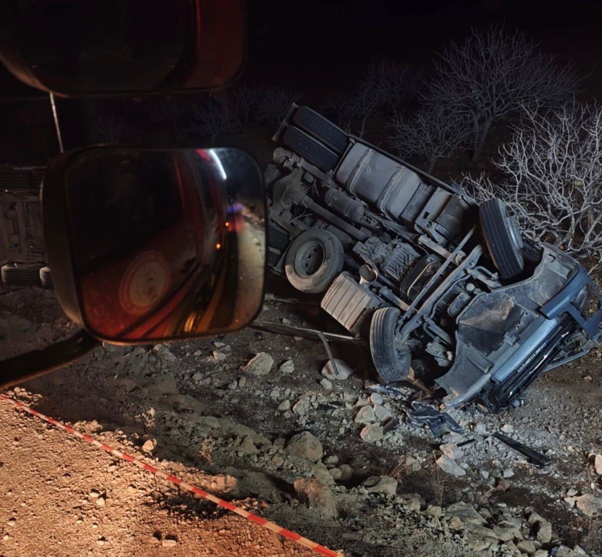 Bozova’da Tır Devrildi: Sürücü Hayatını Kaybetti