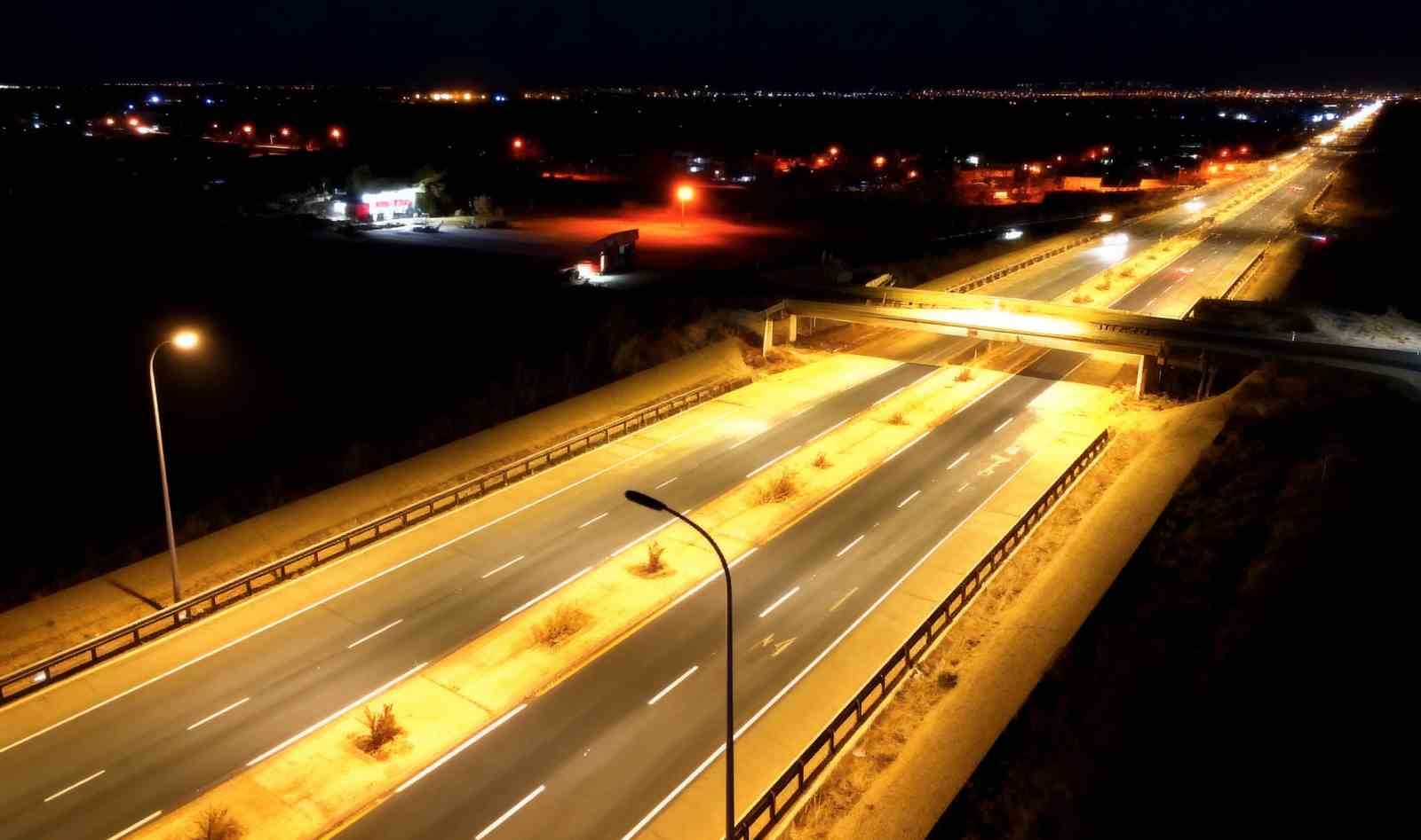 Şanlıurfa–Mardin yolu led aydınlatmayla yenilendi