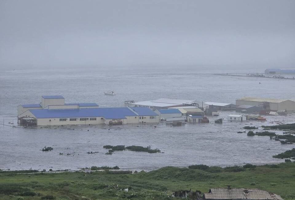8,8 büyüklüğündeki deprem! Birçok ülkede tsunami paniği yaşandı