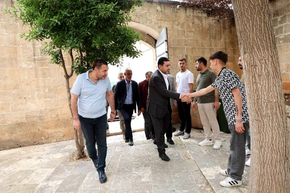 Başkan Özyavuz Liman Ayık Yaşam Derneğini ziyaret etti