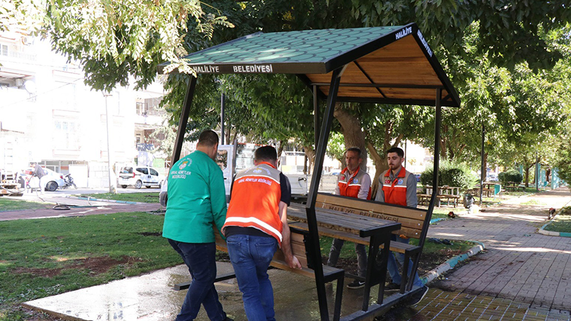 Haliliye Belediyesi ilçedeki parkları yeniliyor
