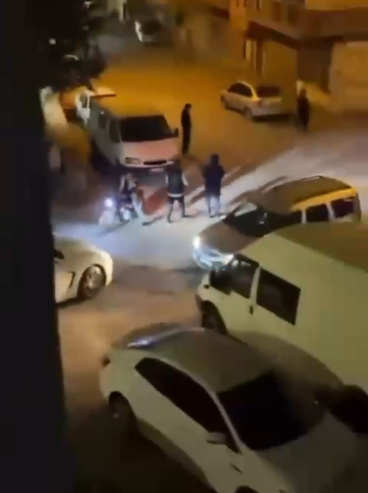 Şanlıurfa’nın Haliliye ilçesine bağlı Ahmet Yesevi Mahallesi’nde Kavga