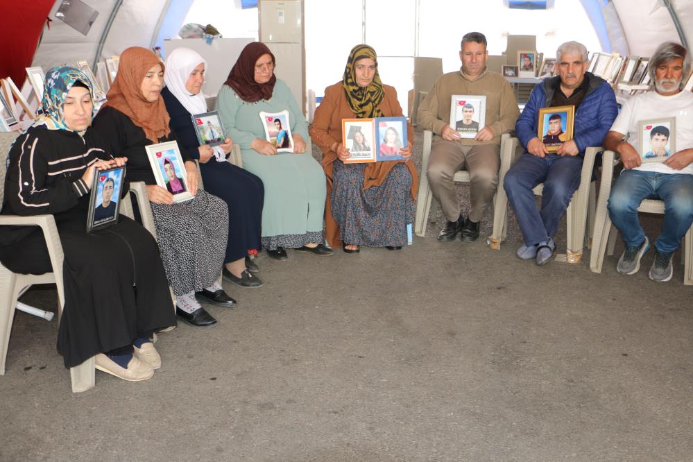 Evlat Nöbetindeki Anneler, Çocuklarına Kavuşmak İçin Mücadele Ediyor