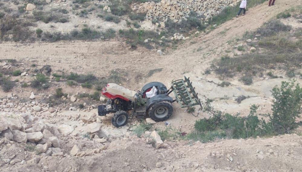 Şanlıurfa'da acı olay! Devrilen traktörün altında kalan genç hayatını kaybetti