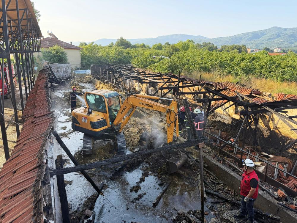 Bayrama iki gün kala yürek yakan yangın