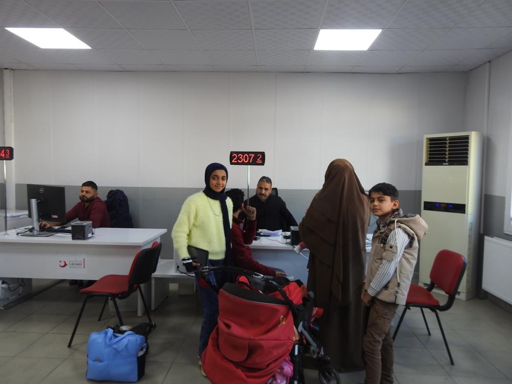 Suriyelilerin gönüllü geri dönüşleri aralıksız sürüyor