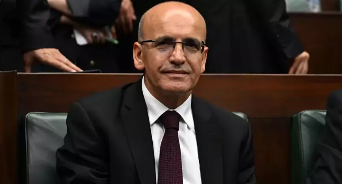 Bakan Şimşek: "Brüt rezervler 174,4 milyar dolar ile tarihi zirvede"