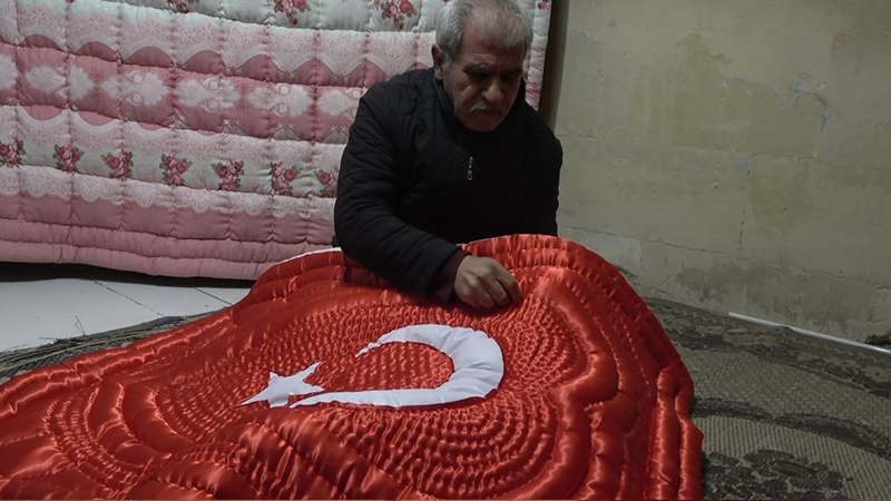 Kilisli yorgancının bayrak sevgisi