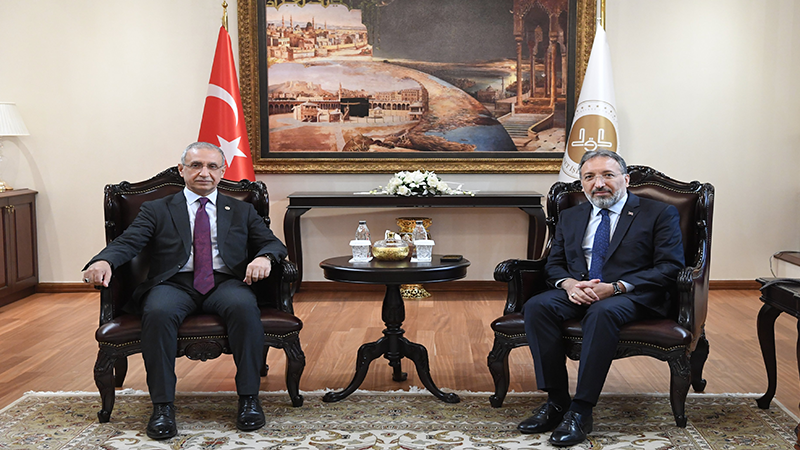Dusak'tan Diyanet İşleri Başkanına Ziyaret