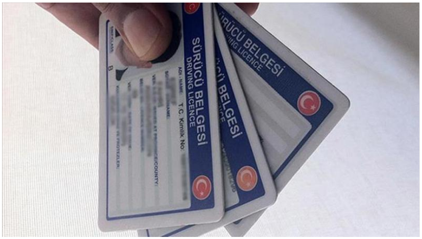 Eski tip ehliyetleri yenileme işlemi son gününde devam ediyor