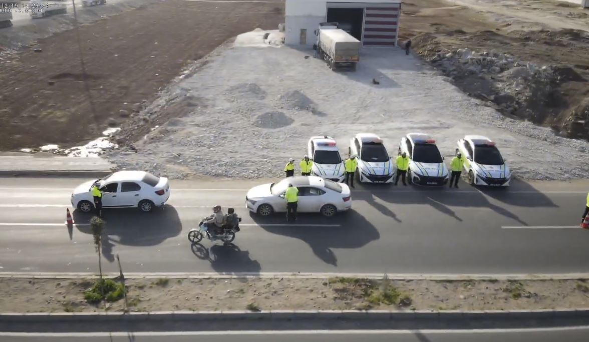 Şanlıurfa’da Drone Destekli Havadan Trafik Denetimi