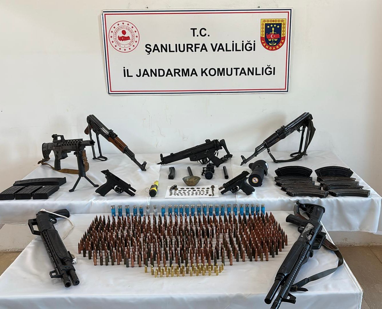 Halfeti’de Silah ve Tarihi Eser Operasyonu