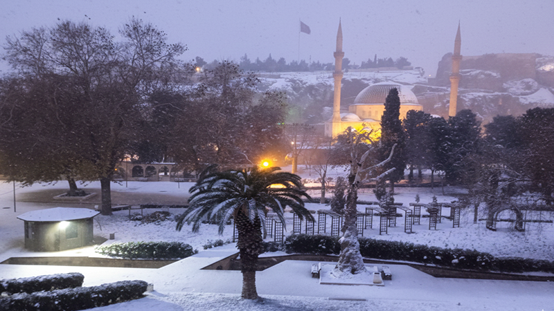 Şanlıurfa’da Sabah Saatlerinde Kar Yağışı Etkili Oldu