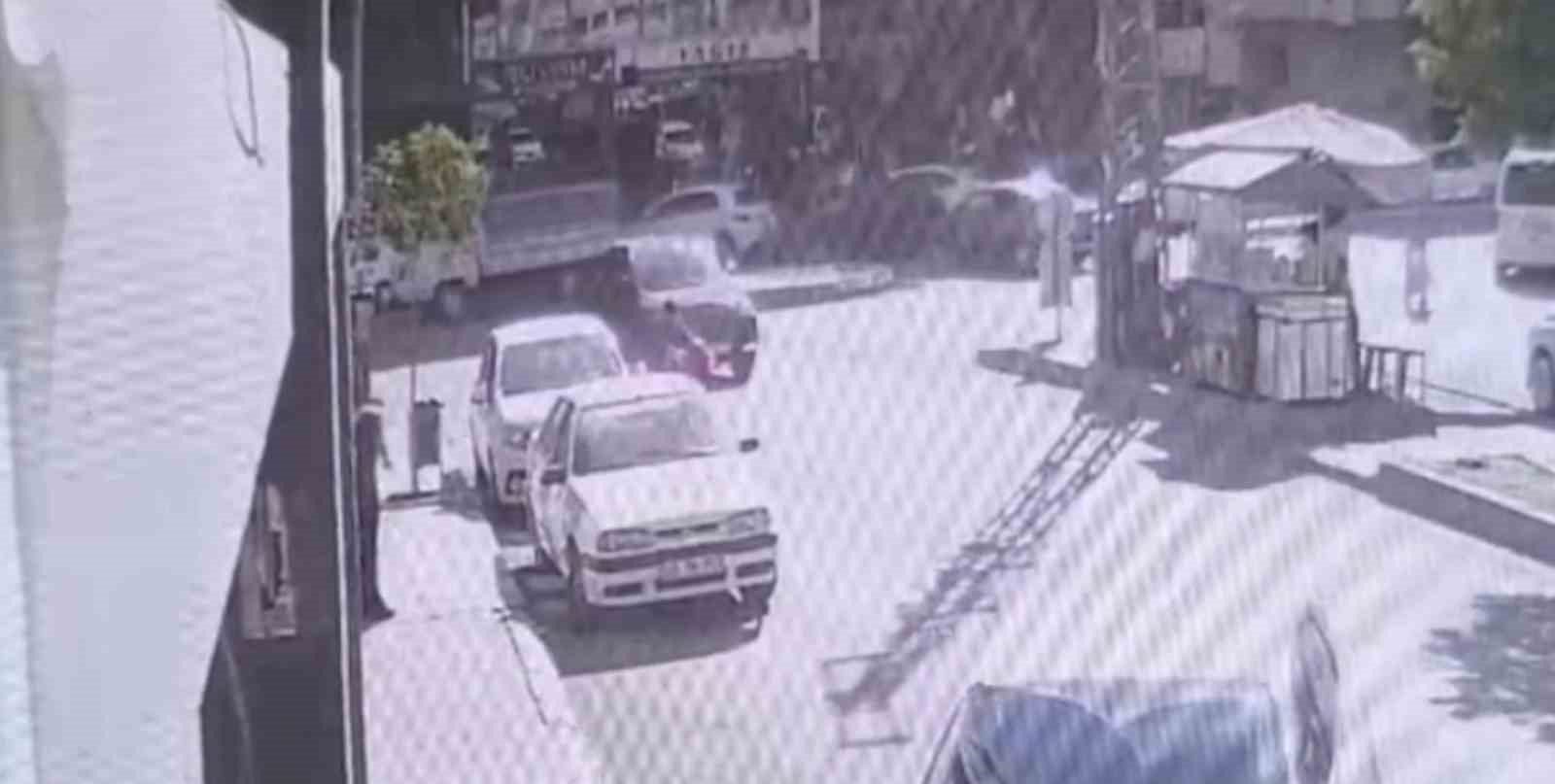 Şanlıurfa’da otomobilin çarptığı çocuk öldü.