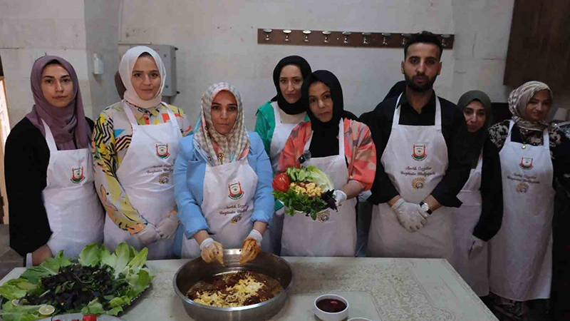 Şanlıurfa'da Yöresel Yemek Kursu Uzatıldı