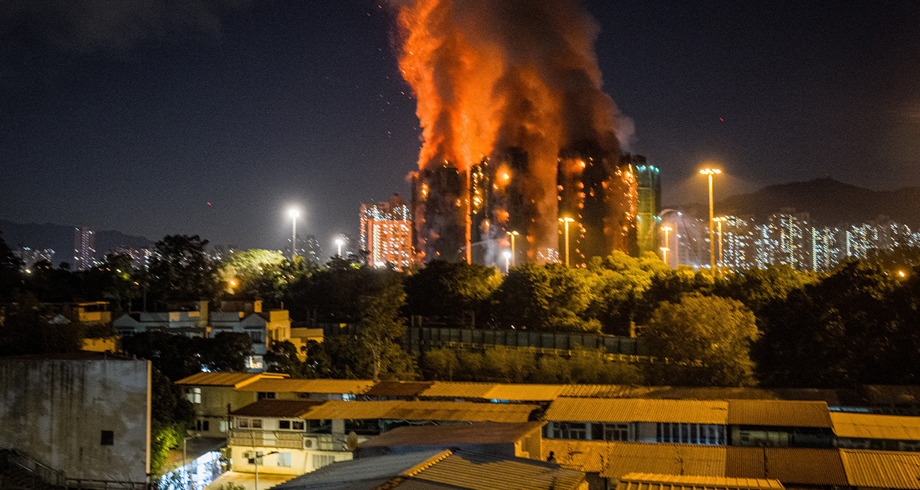 Hong Kong'daki yangın faciasında can kaybı 36'ya yükseldi