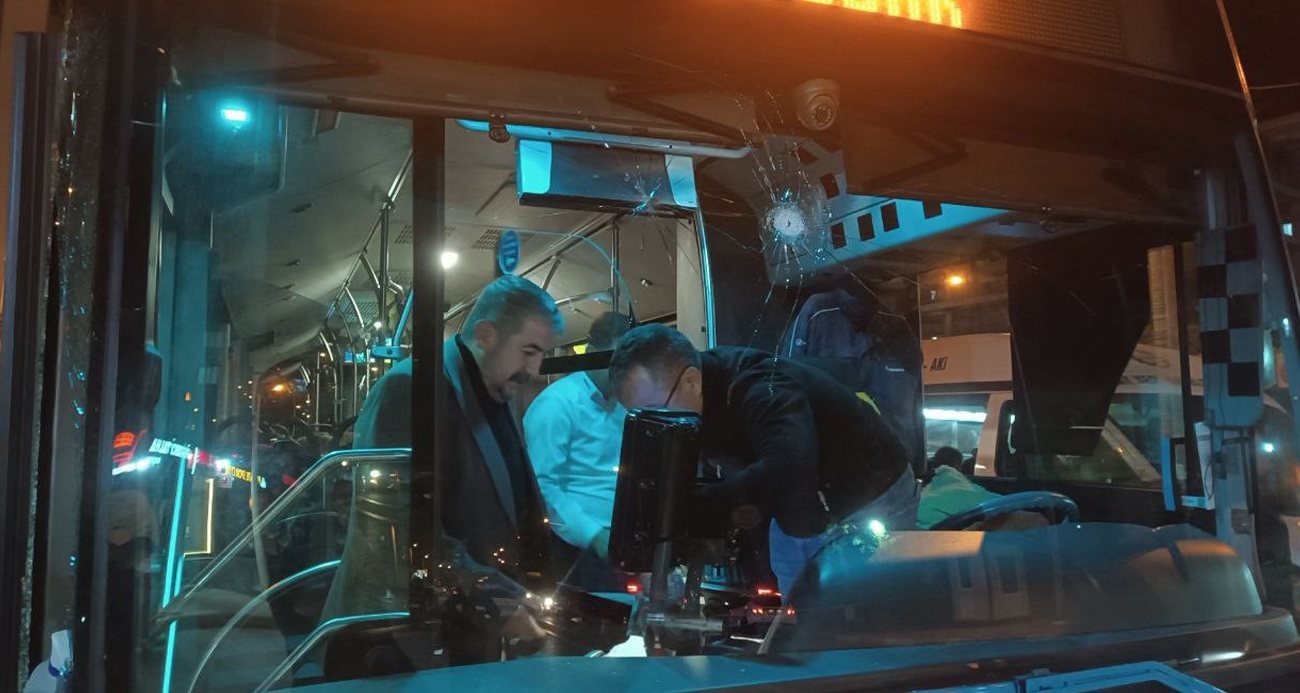 Şanlıurfa’da cadde ortasında silahlı kavga