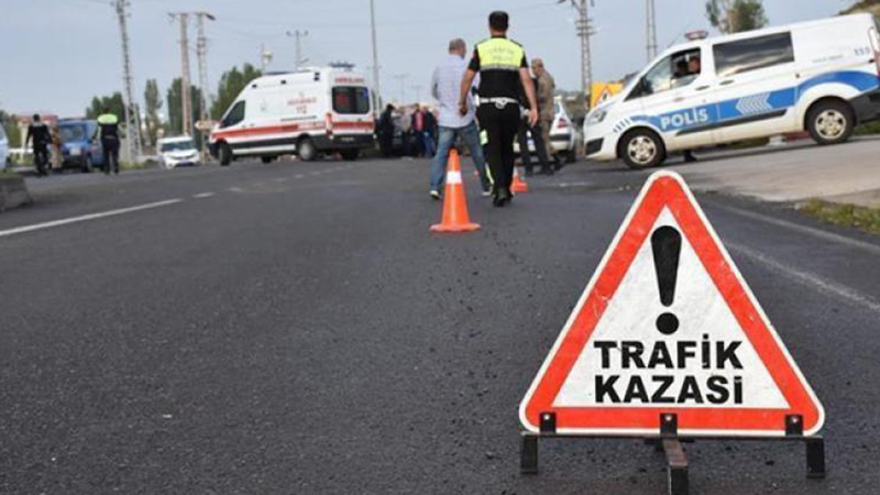 Viranşehir-Diyarbakır Yolunda Kaza 2 Ölü