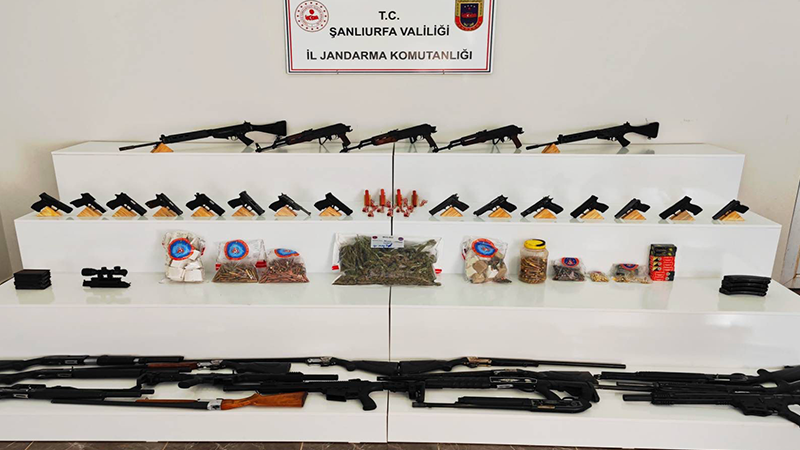 Şanlıurfa'da Silah ve Patlayıcı Ele Geçirildi