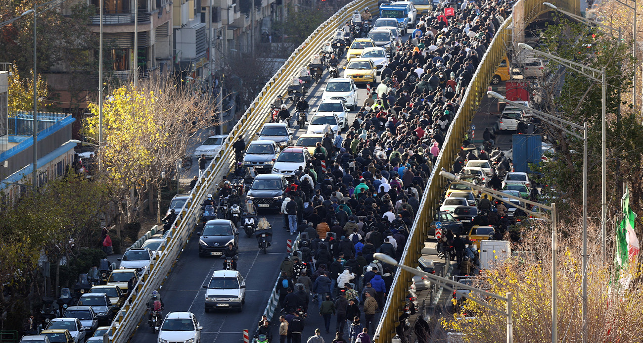 İran’daki Protestolarda 10 Bin 675 Gözaltı İddiası