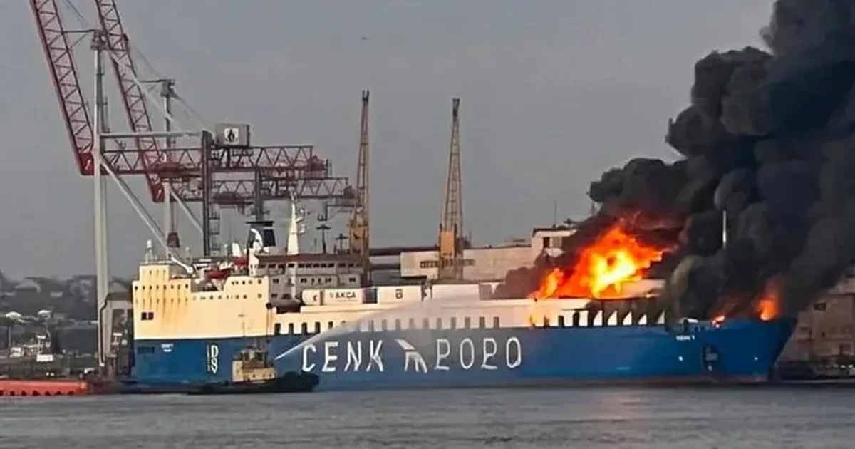 Tır taşımacılığı yapan Türk gemisi Odesa’da vuruldu