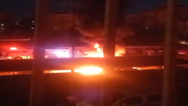Viranşehir’de park halindeki traktör alev topuna döndü