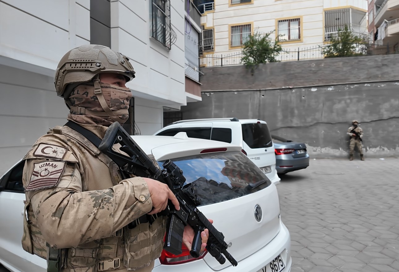 Şanlıurfa ve Ankara'da dolandırıcılık operasyonu