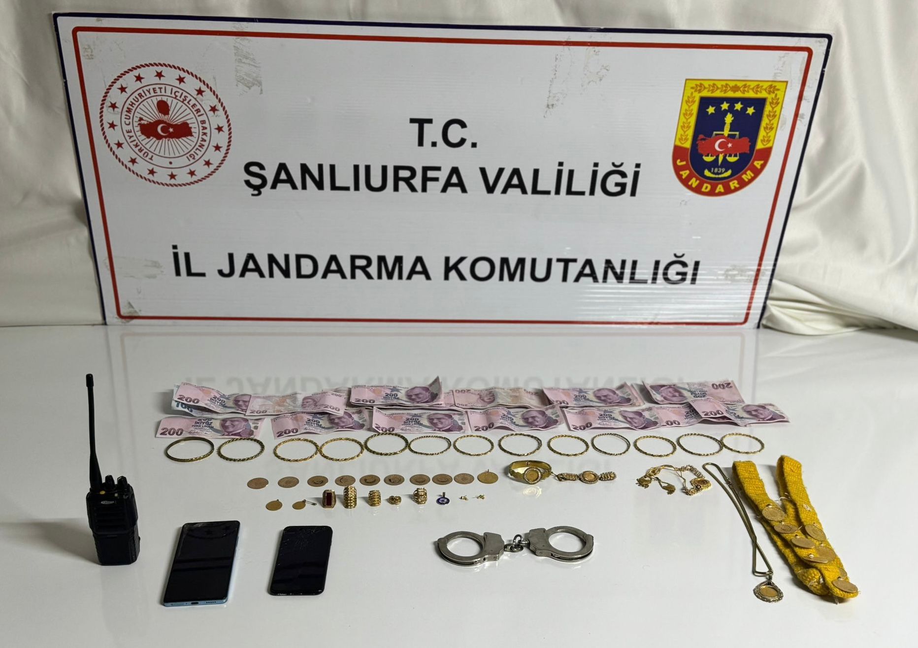 Sahte polis tuzağına jasat darbesi: Ziynet eşyaları sahibine teslim edildi