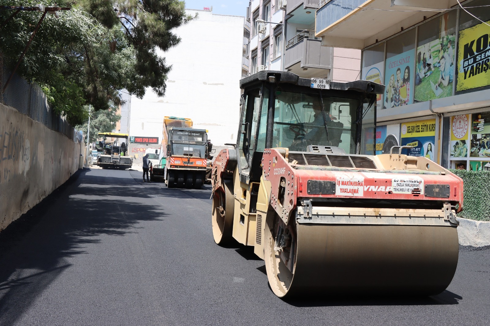 Suruç’ta yollar yenileniyor, vatandaşlar memnun