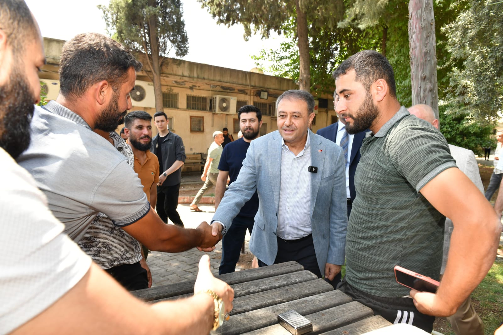 Vali Şıldak, Oda ve Meslek Grupları ziyaretlerini sürdürüyor
