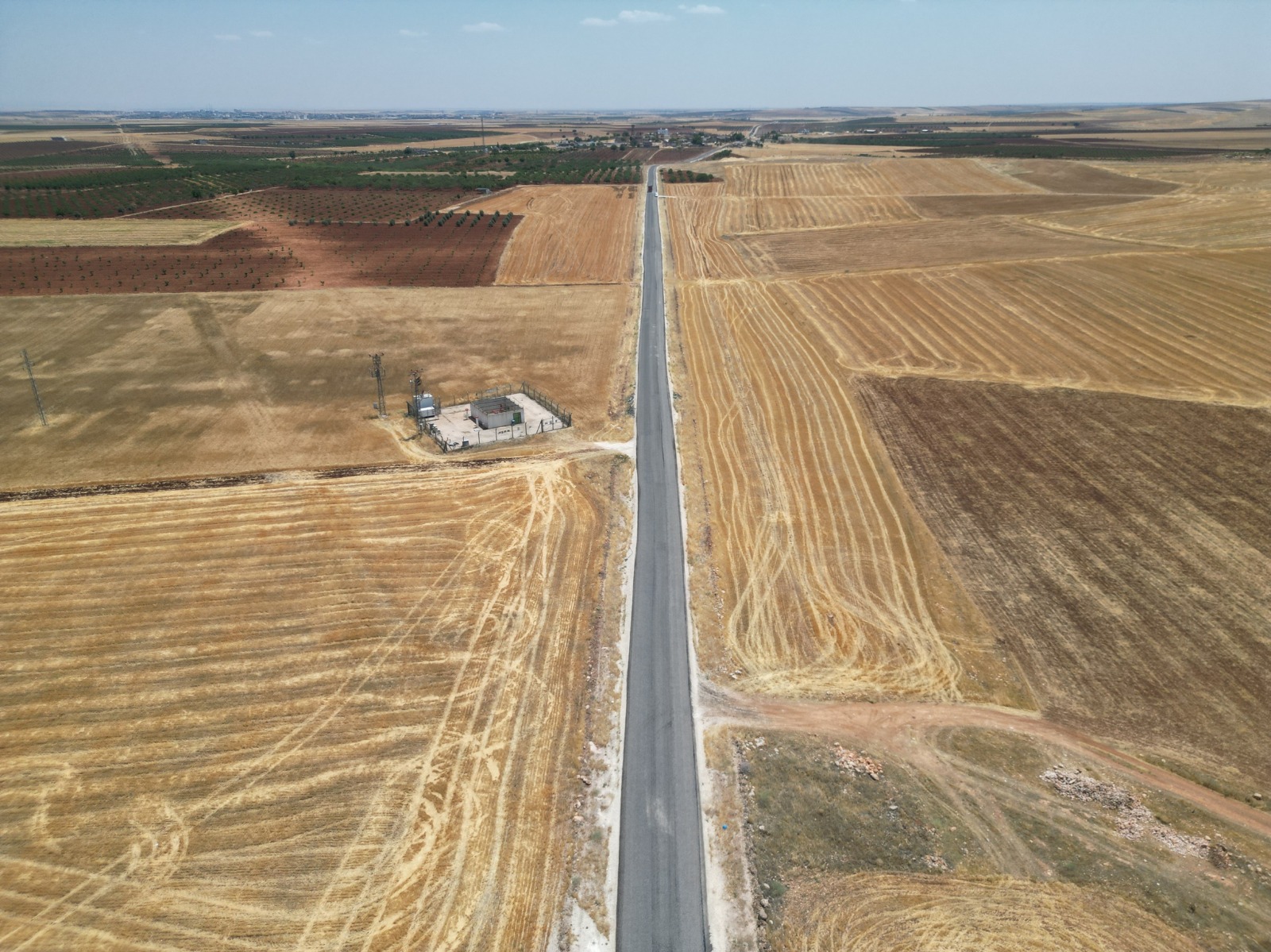 Büyükşehir’den Hilvan Kırsalına Karayolları Standartlarında 8 Km’lik Konforlu Yol